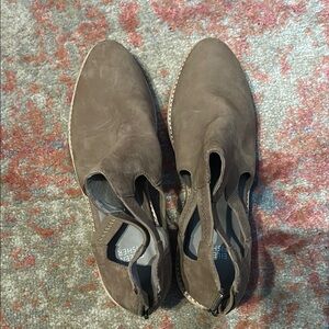 Brown Ankle Boots with Suede Material and Slip-On Design